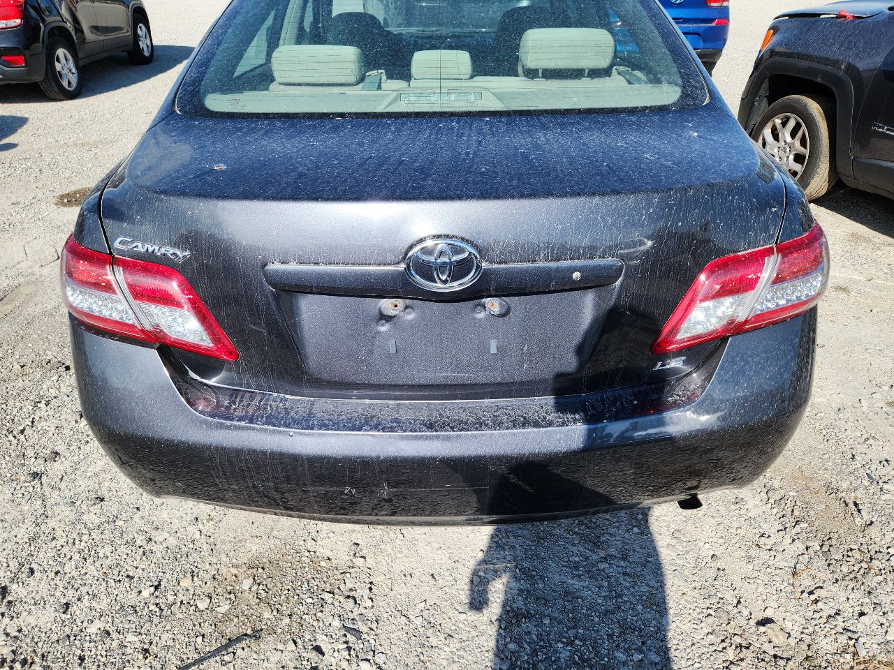 Vehicle/247842_10.jpg