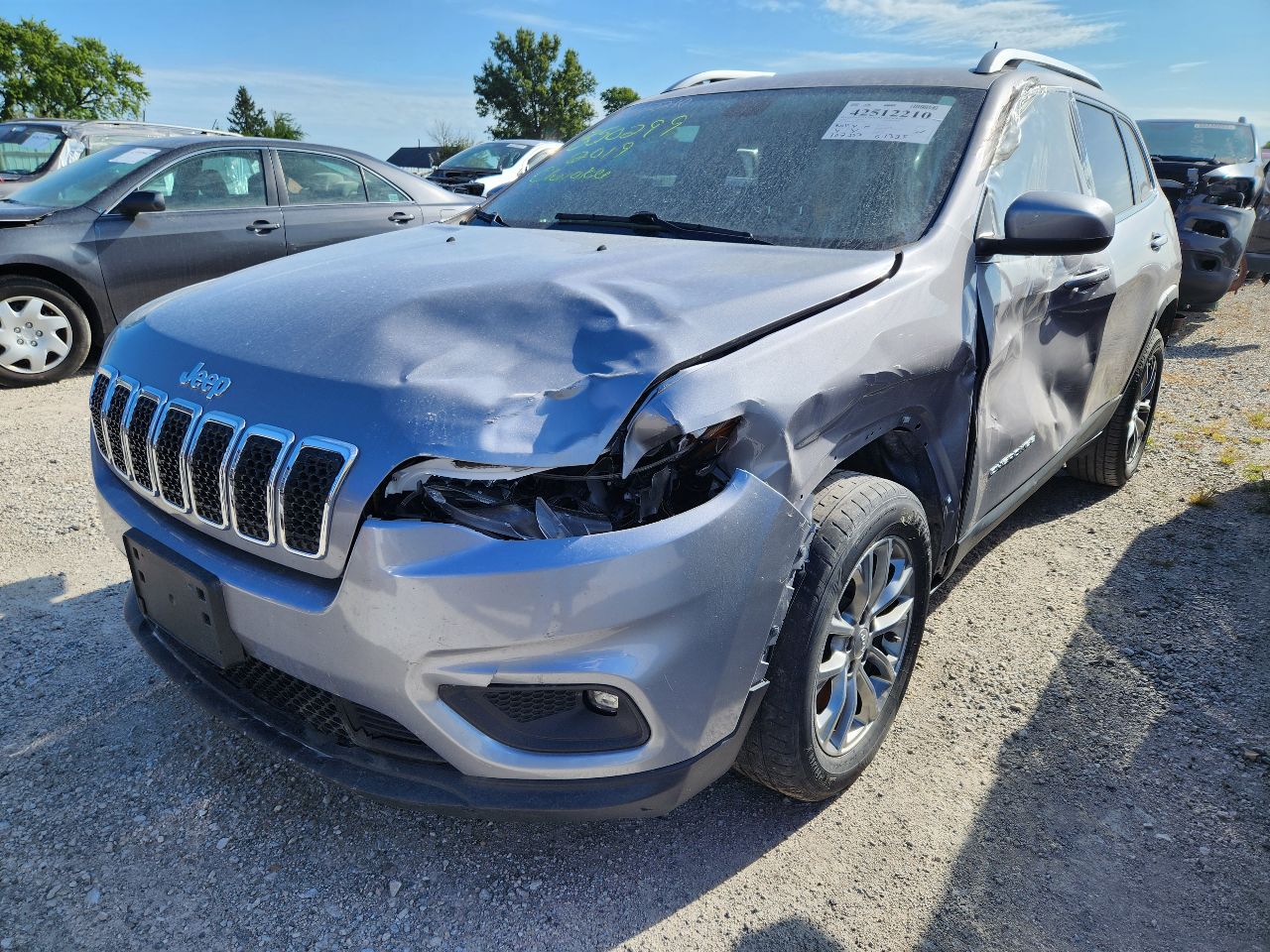 Vehicle/247847_07.jpg