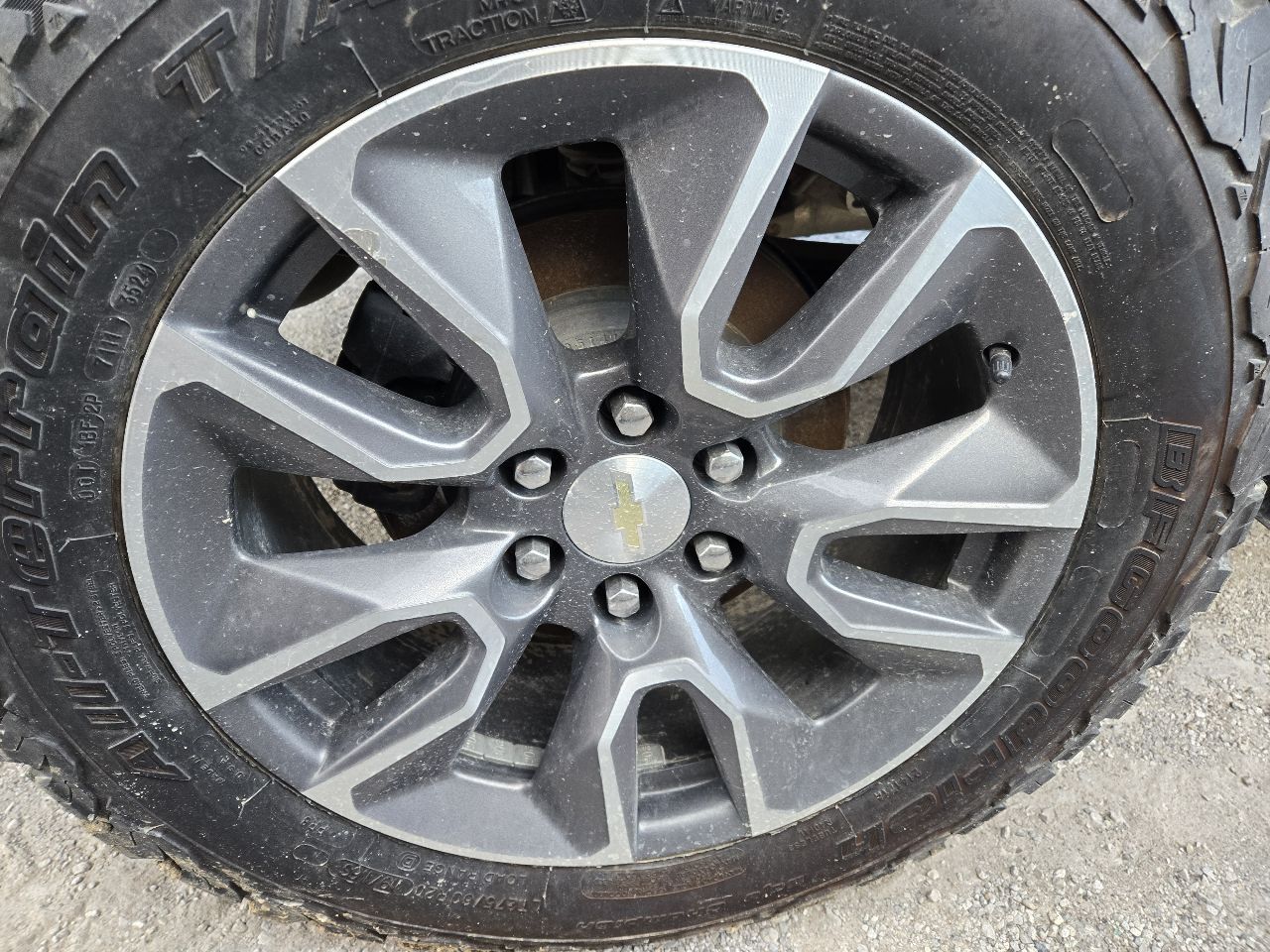 Vehicle/247895_06.jpg