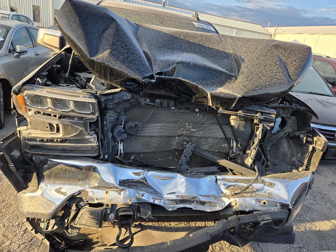 Vehicle/247895_09.jpg