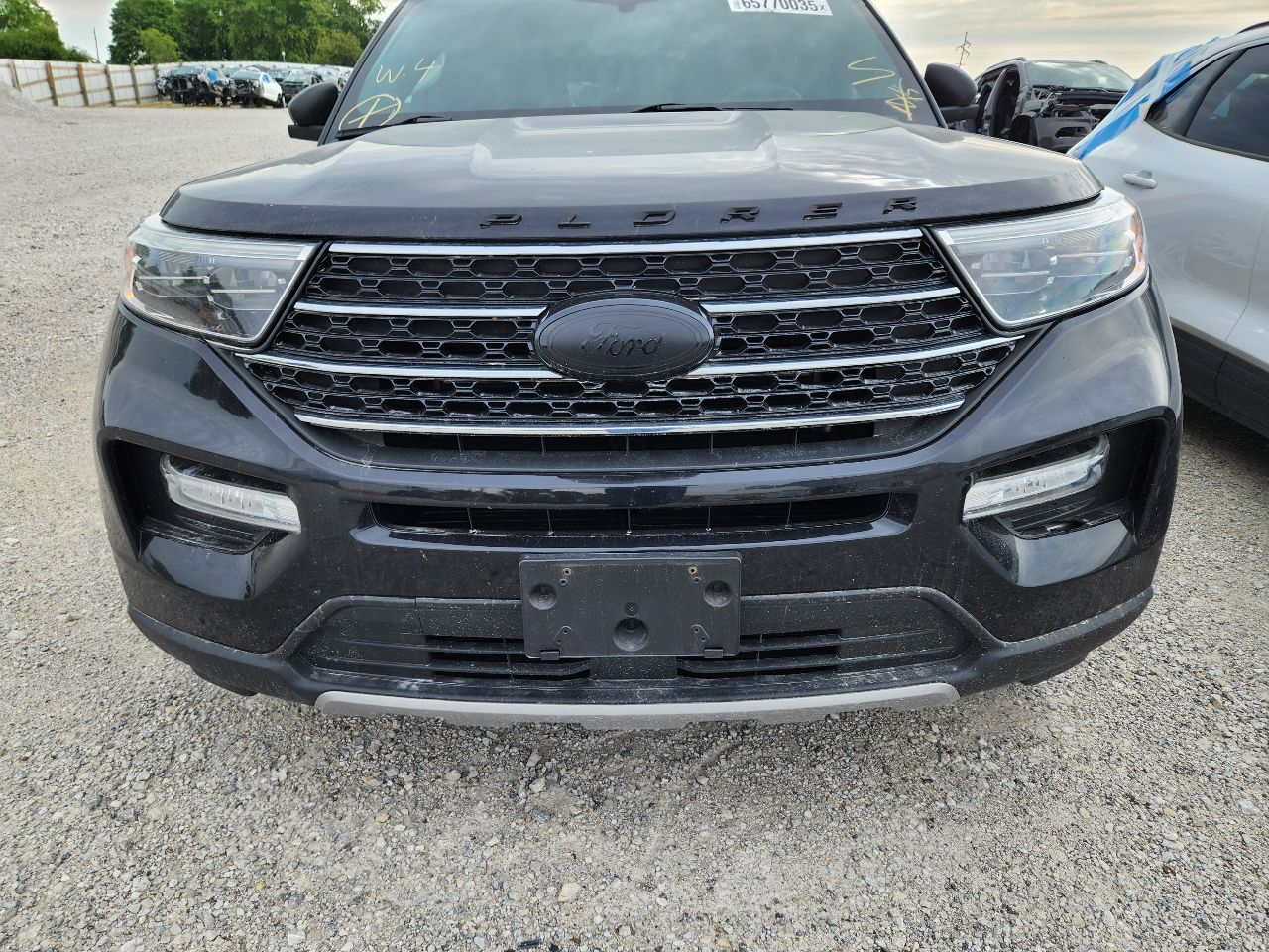 Vehicle/247907_15.jpg