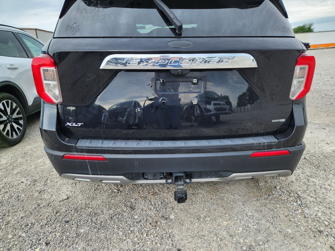 Vehicle/247907_19.jpg