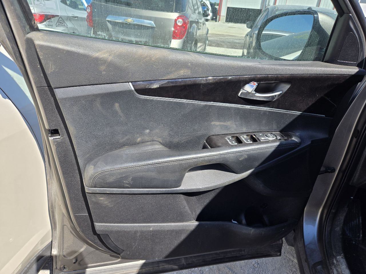 Vehicle/247917_12.jpg