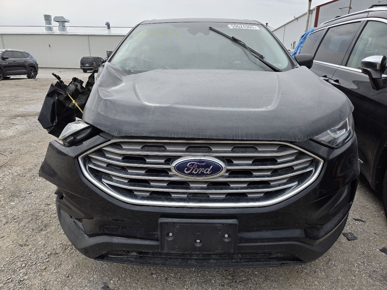 Vehicle/247954_08.jpg