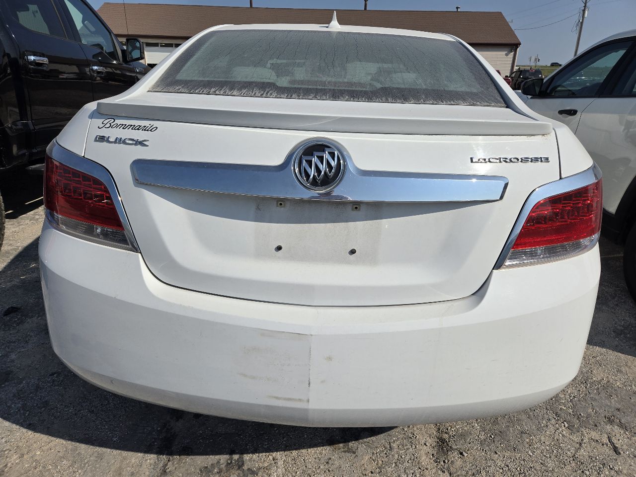 Vehicle/247988_05.jpg