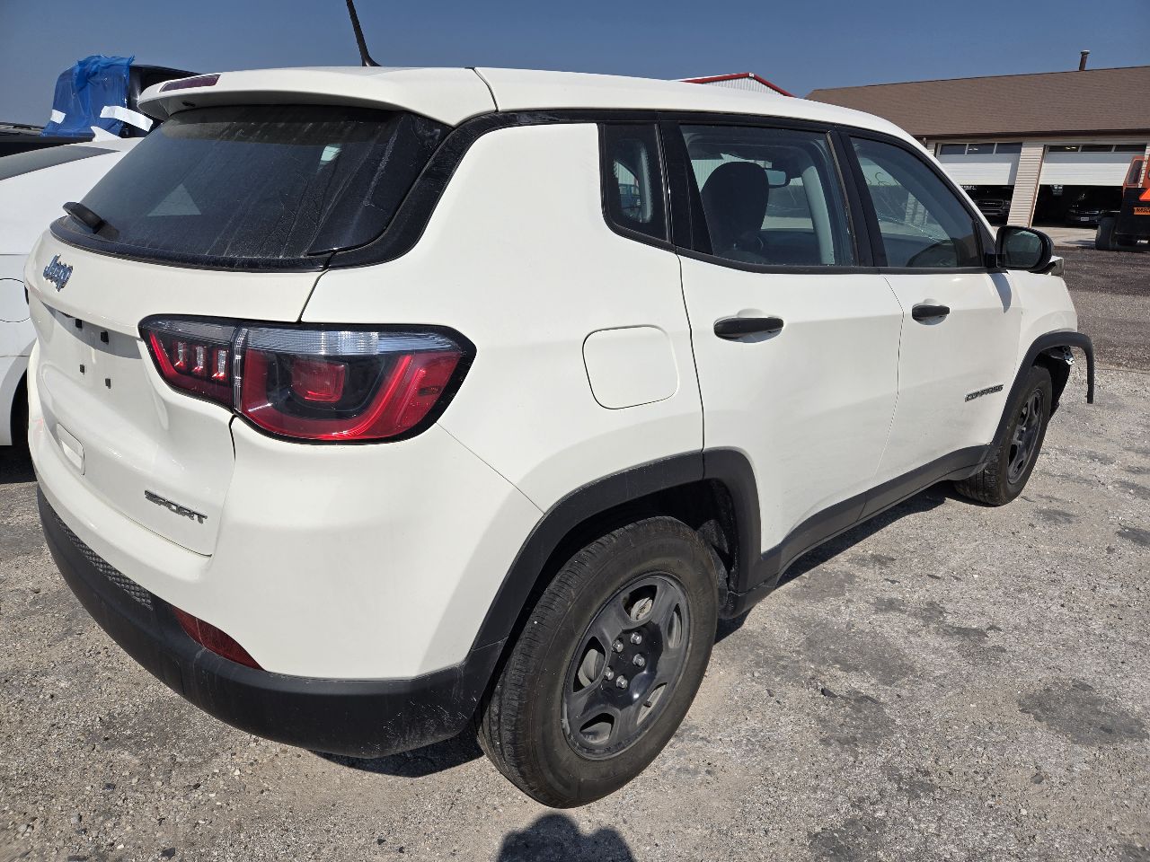 https://f005.backblazeb2.com/file/img-partshotlines-com/Inventory/EX441/Vehicle/247989_04.jpg