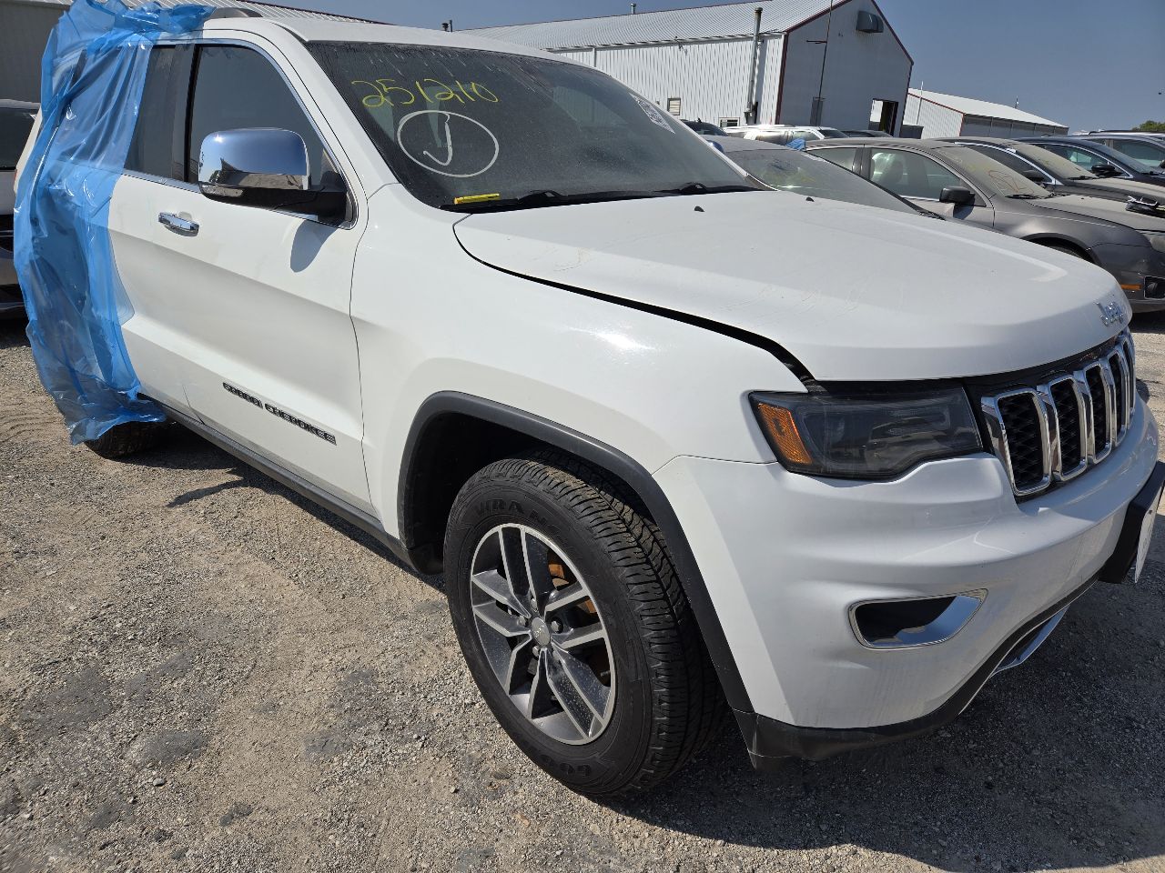 Vehicle/248009_01.jpg