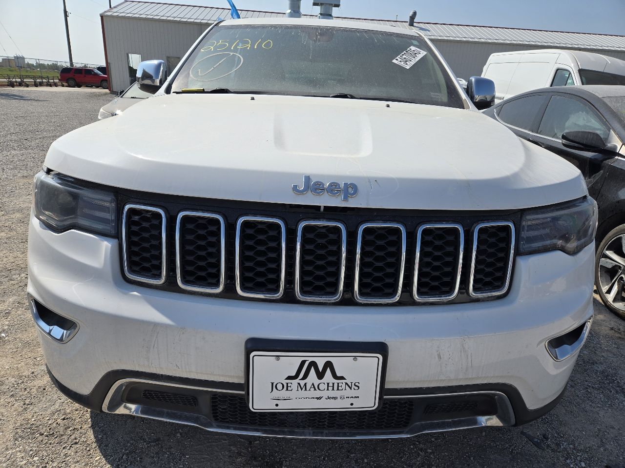 Vehicle/248009_08.jpg