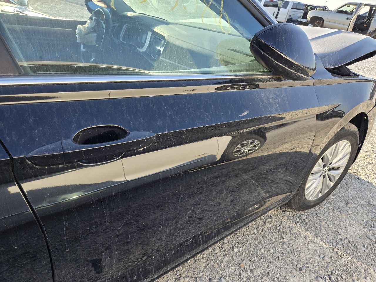 Vehicle/248023_08.jpg