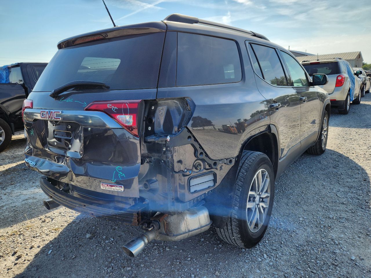 Vehicle/248034_03.jpg