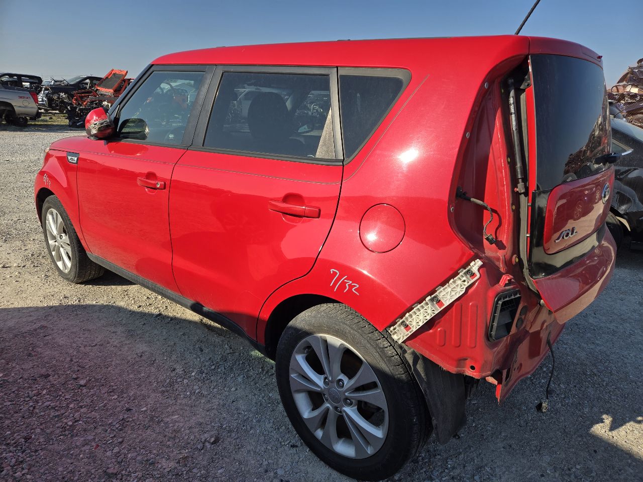 Vehicle/248046_03.jpg