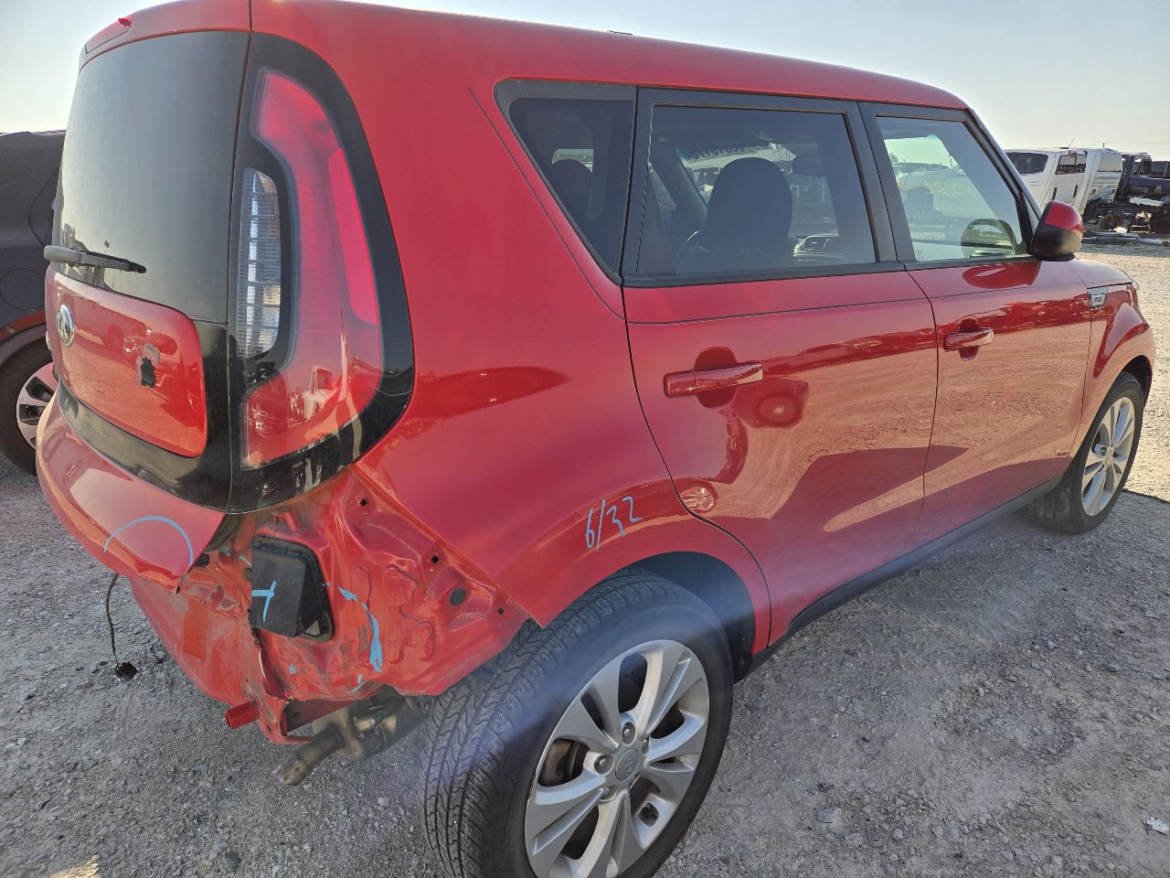 Vehicle/248046_04.jpg