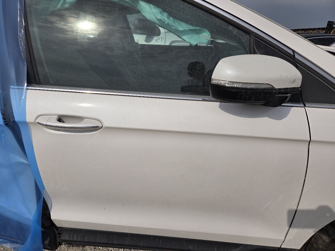 https://f005.backblazeb2.com/file/img-partshotlines-com/Inventory/EX441/Vehicle/248057_08.jpg