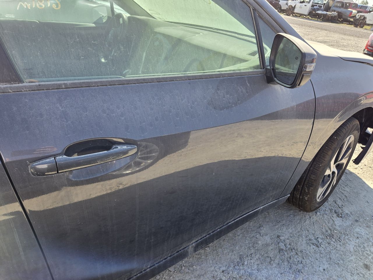Vehicle/248070_08.jpg