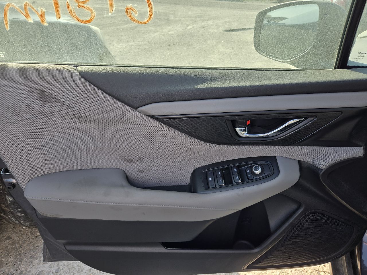 Vehicle/248070_12.jpg
