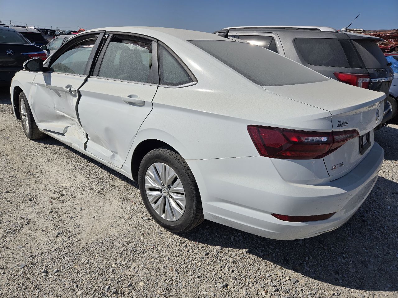 Vehicle/248073_03.jpg