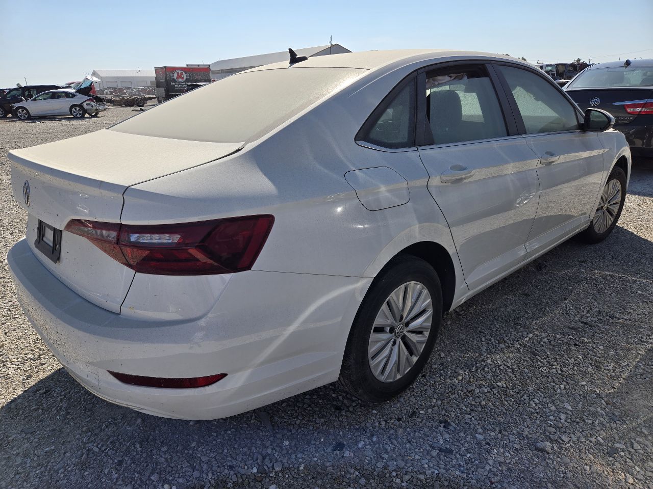 Vehicle/248073_04.jpg