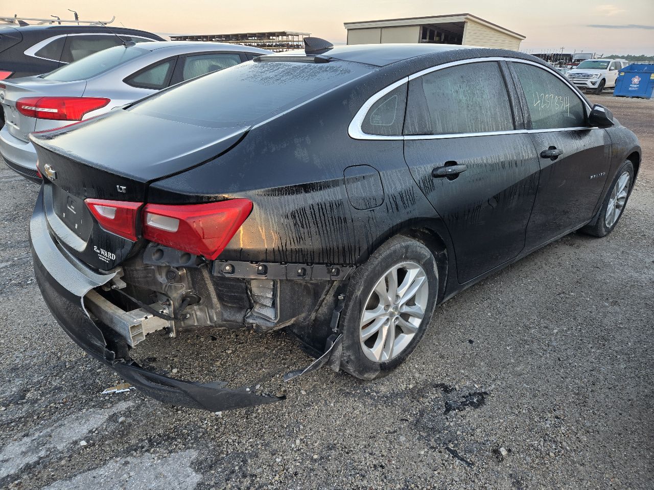 https://f005.backblazeb2.com/file/img-partshotlines-com/Inventory/EX441/Vehicle/248082_04.jpg