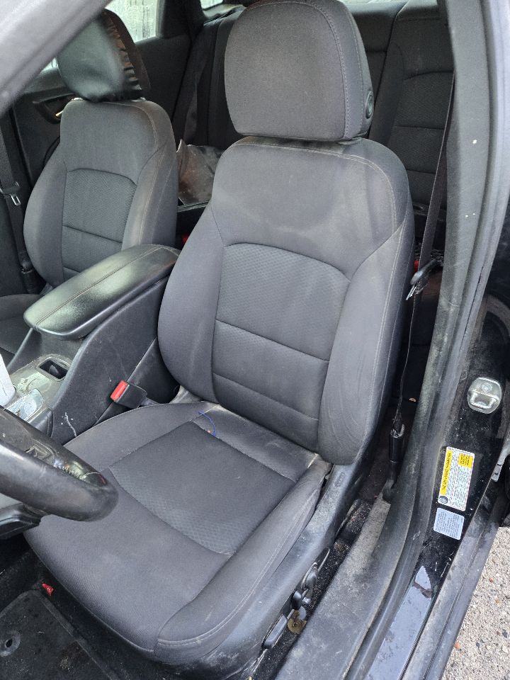 https://f005.backblazeb2.com/file/img-partshotlines-com/Inventory/EX441/Vehicle/248082_12.jpg