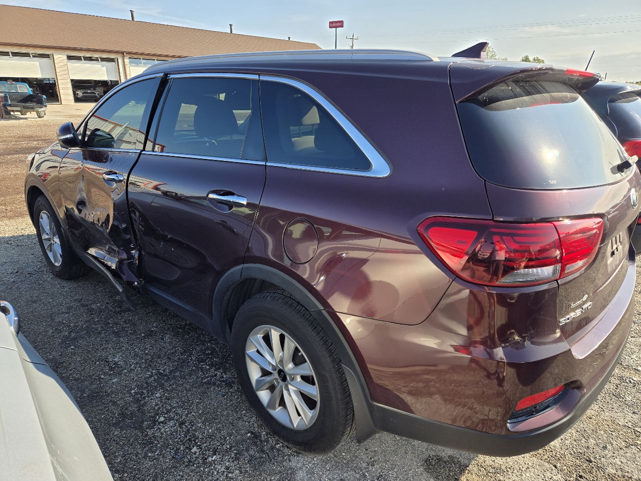 Vehicle/248088_03.jpg