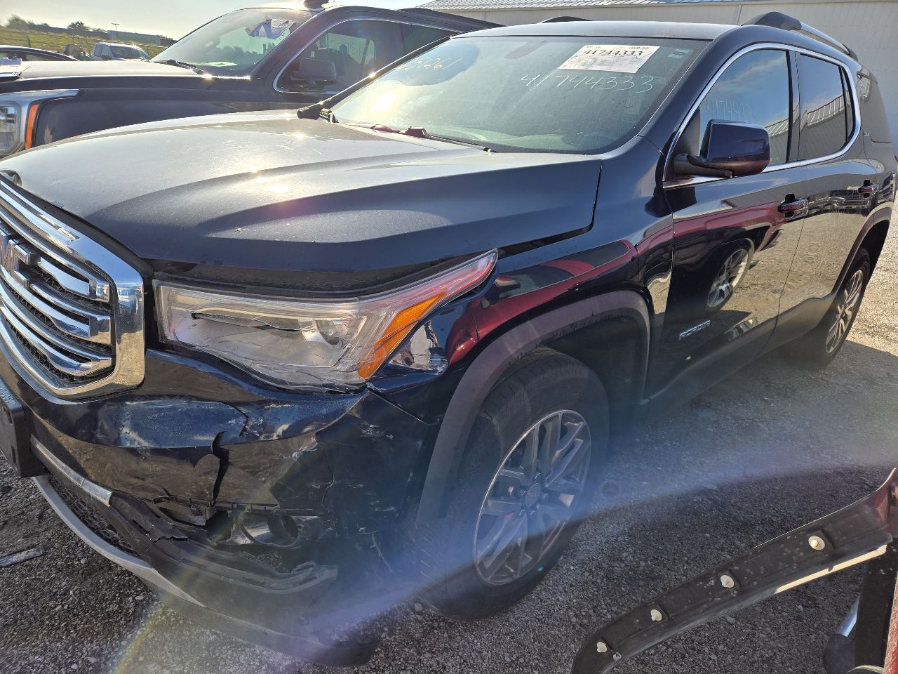 Vehicle/248096_02.jpg