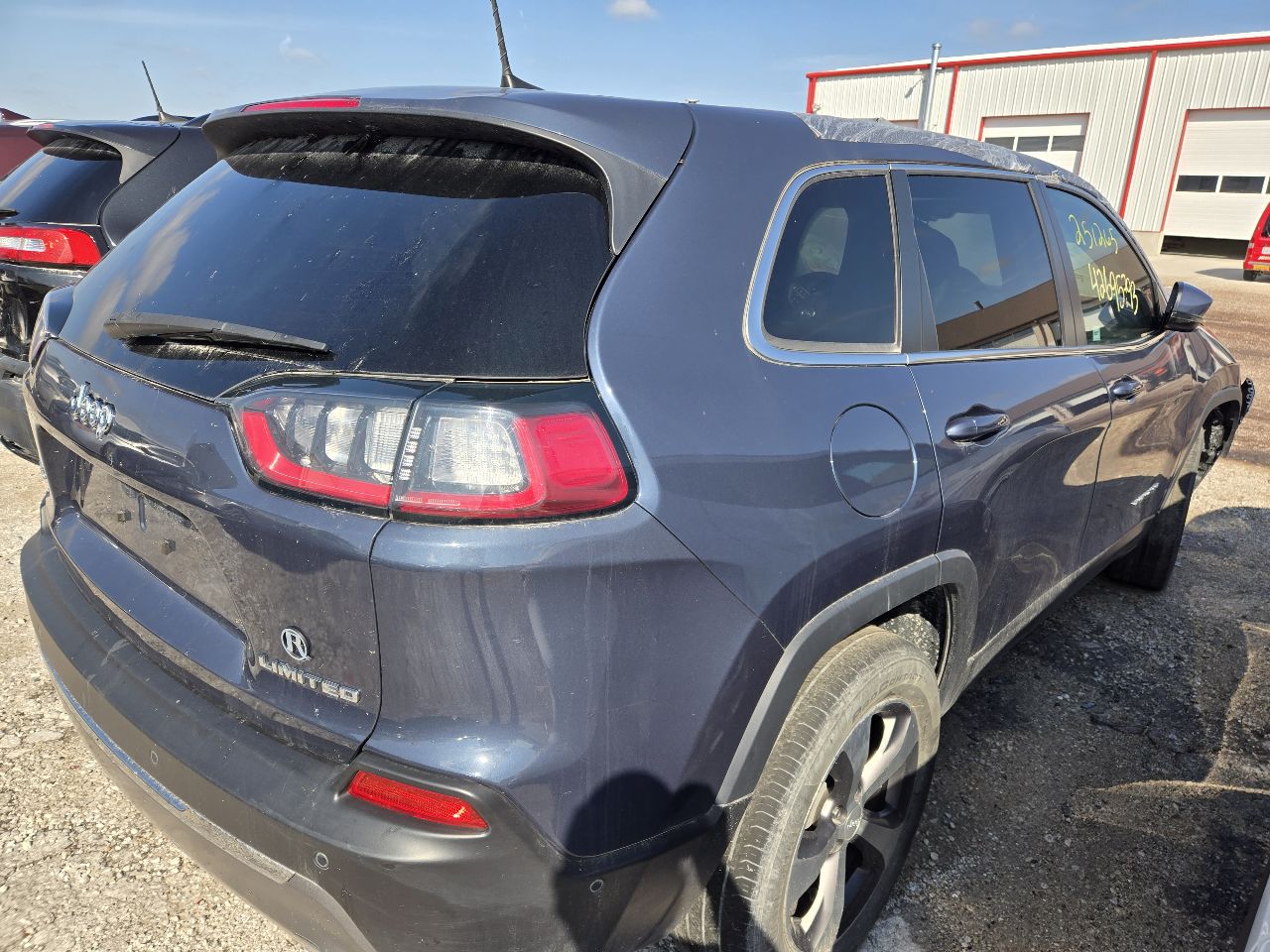 Vehicle/248101_04.jpg