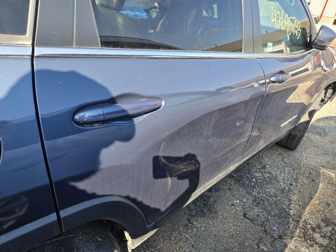 Vehicle/248101_07.jpg