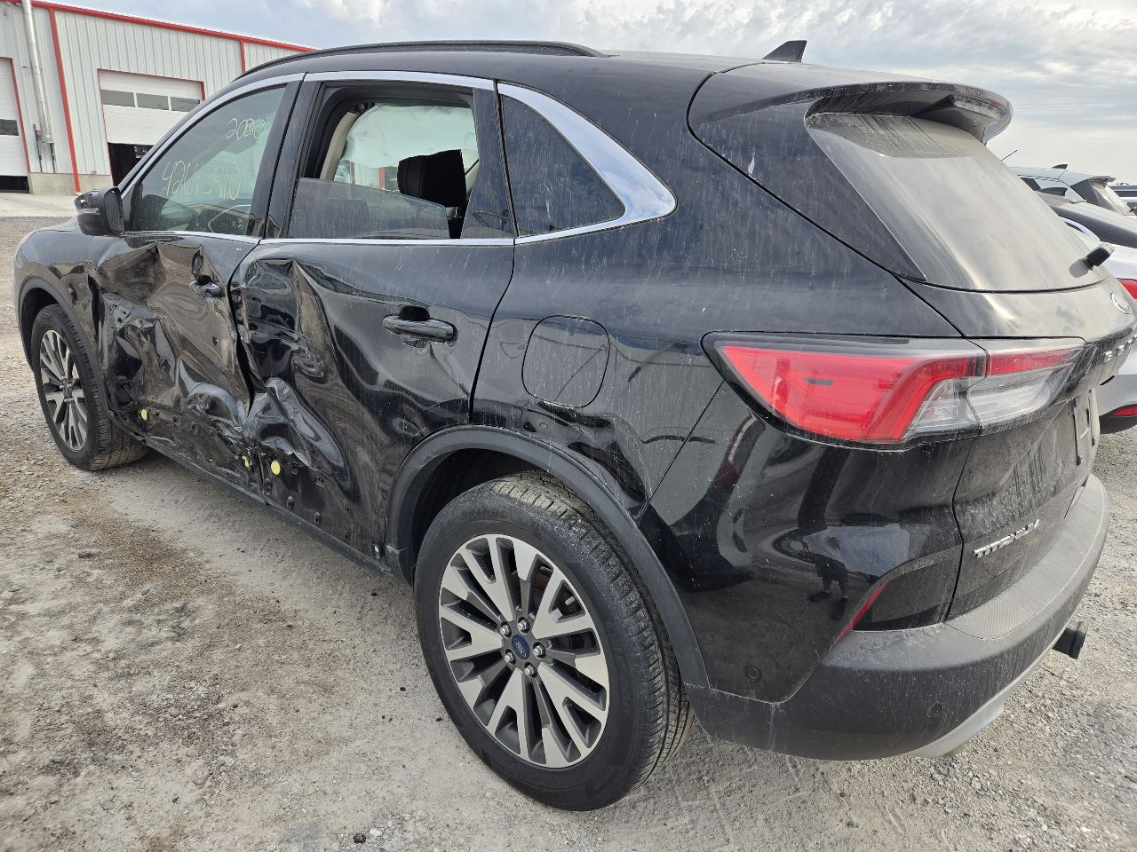 Vehicle/248113_03.jpg
