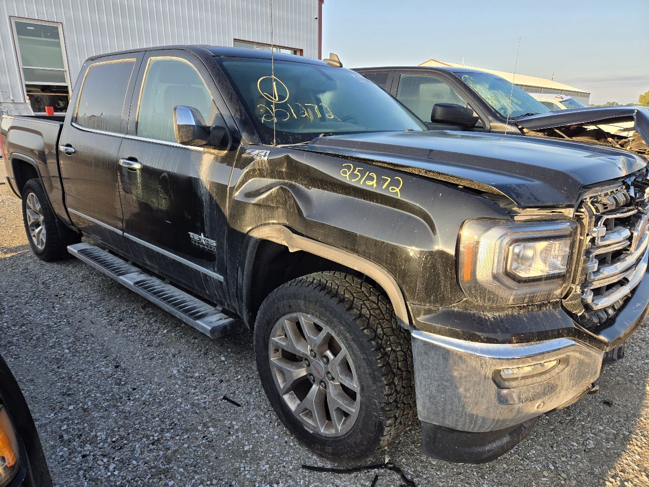 Vehicle/248139_01.jpg