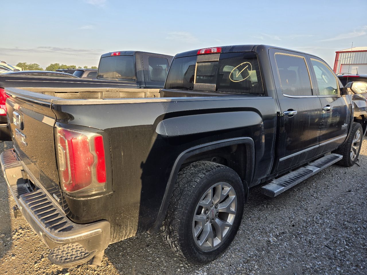 Vehicle/248139_05.jpg