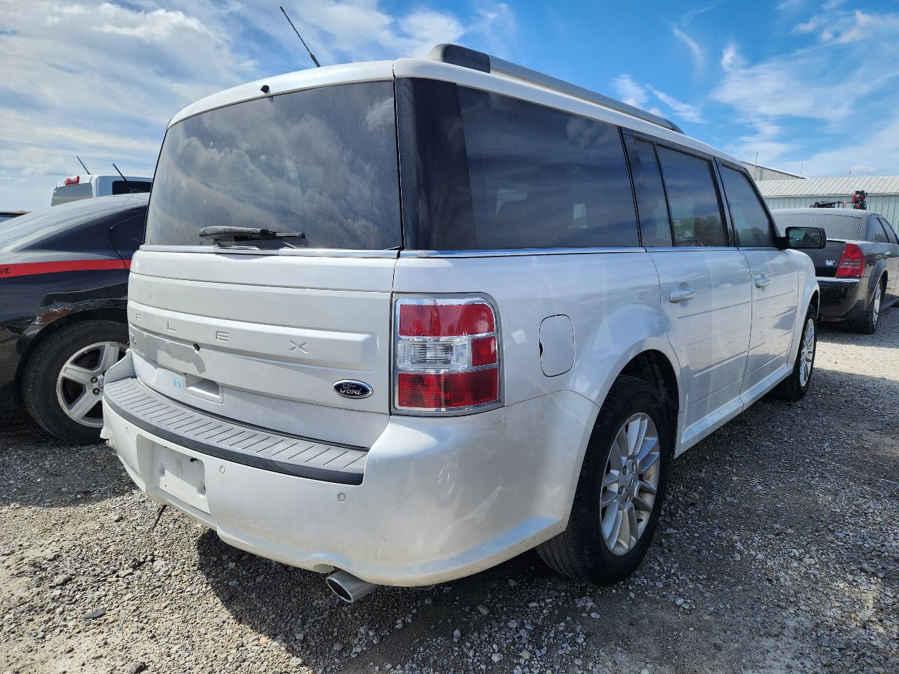 Vehicle/248153_03.jpg