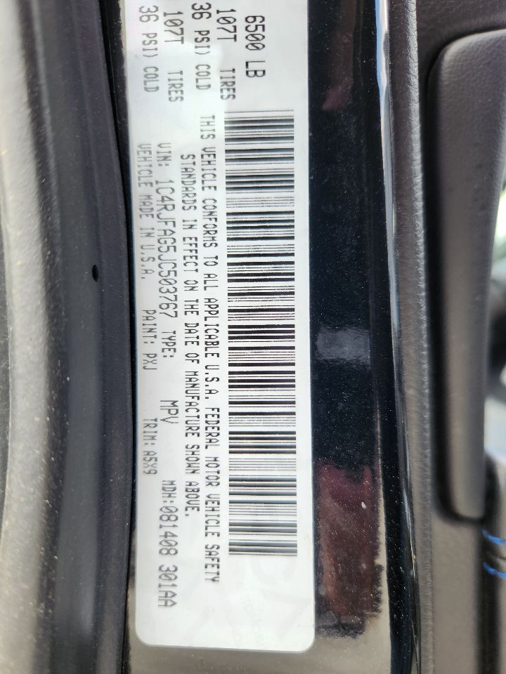 Vehicle/248213_06.jpg