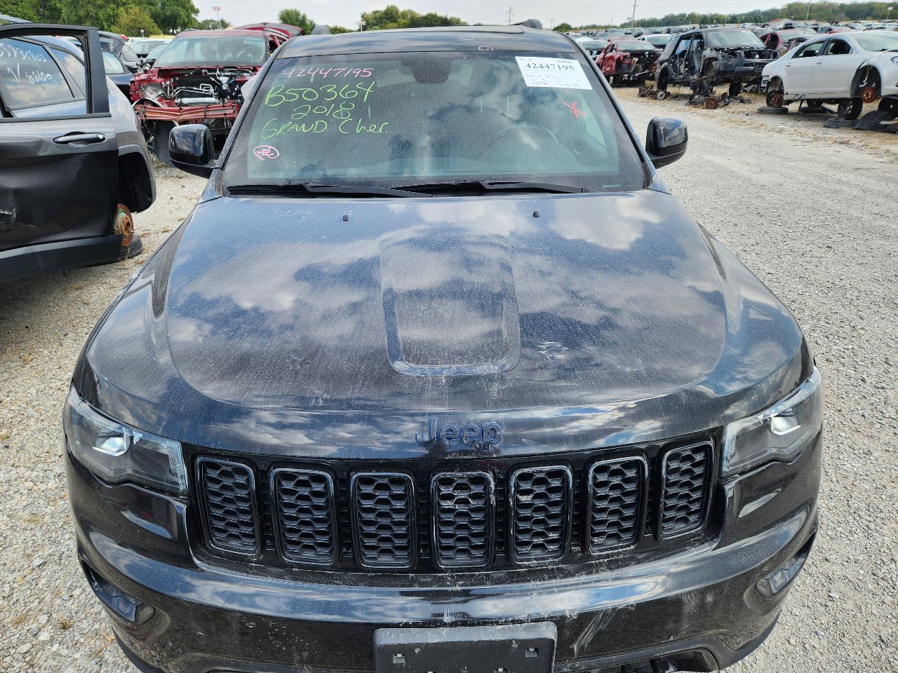 Vehicle/248213_08.jpg