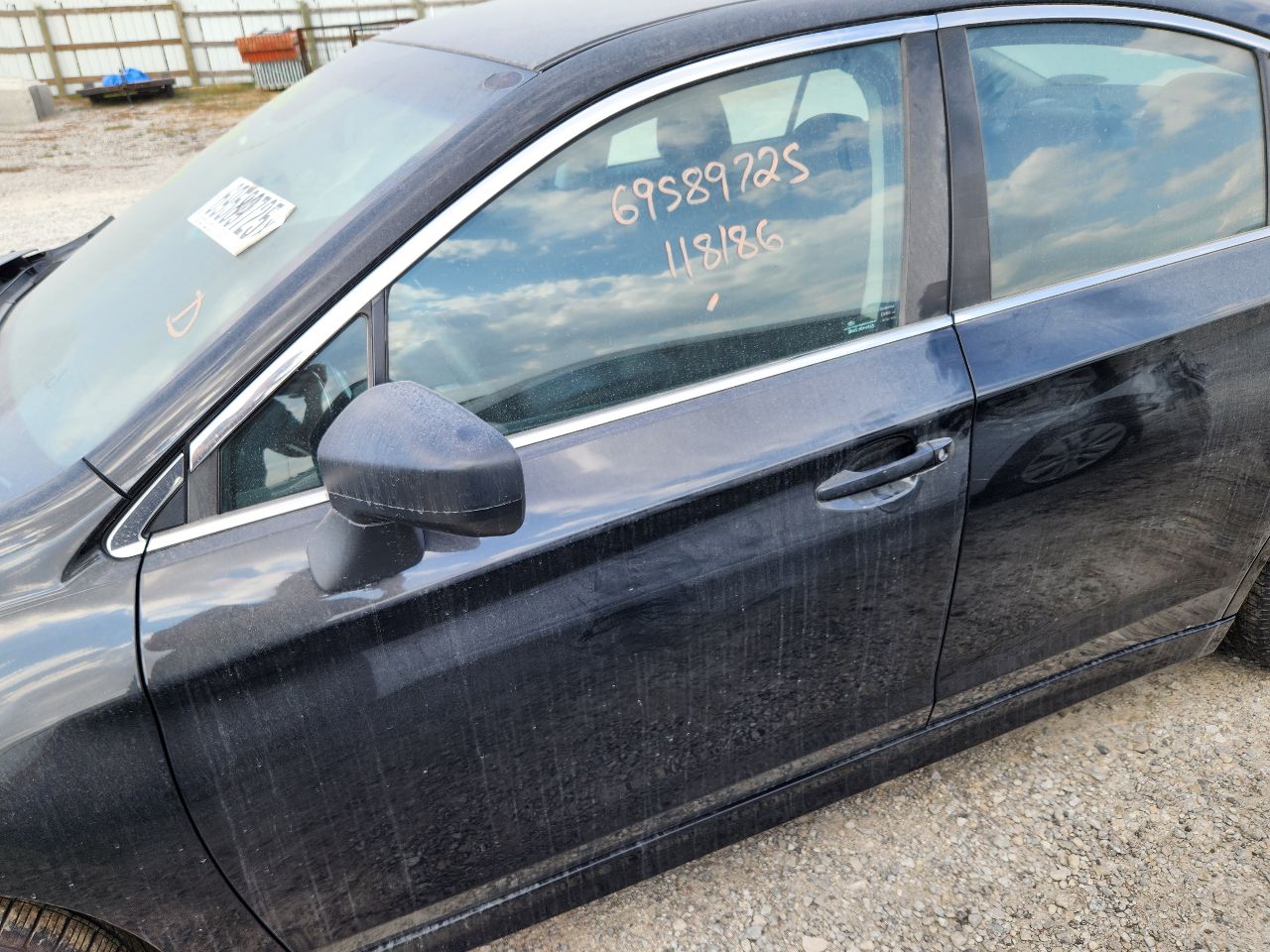 https://f005.backblazeb2.com/file/img-partshotlines-com/Inventory/EX441/Vehicle/248225_08.jpg