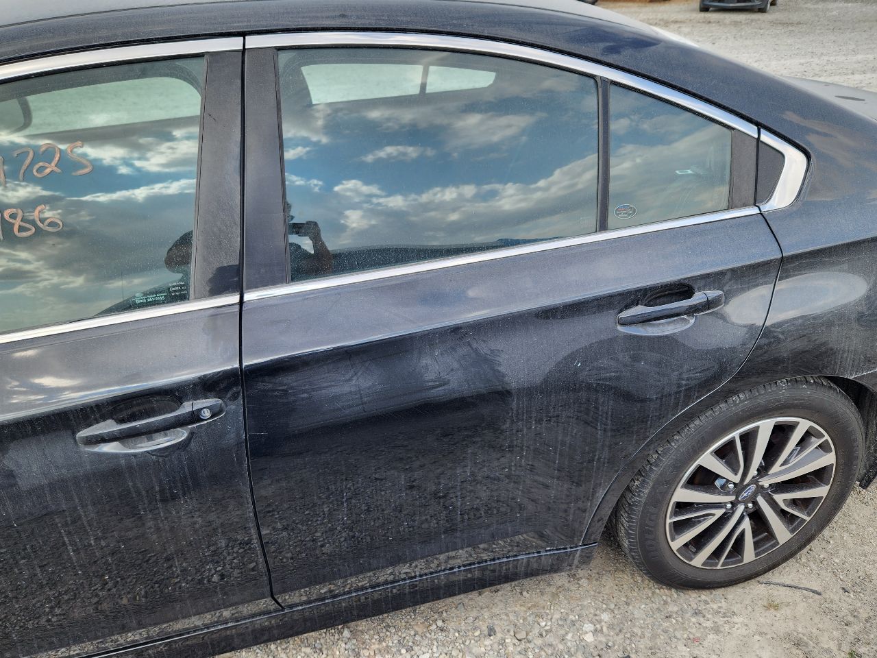 https://f005.backblazeb2.com/file/img-partshotlines-com/Inventory/EX441/Vehicle/248225_09.jpg