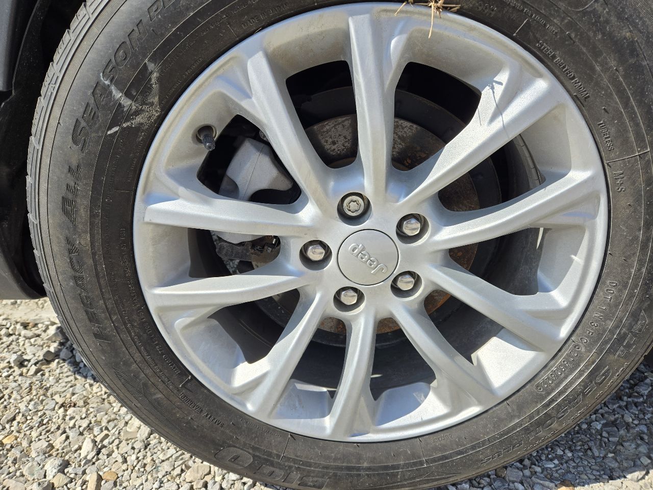 Vehicle/248236_06.jpg
