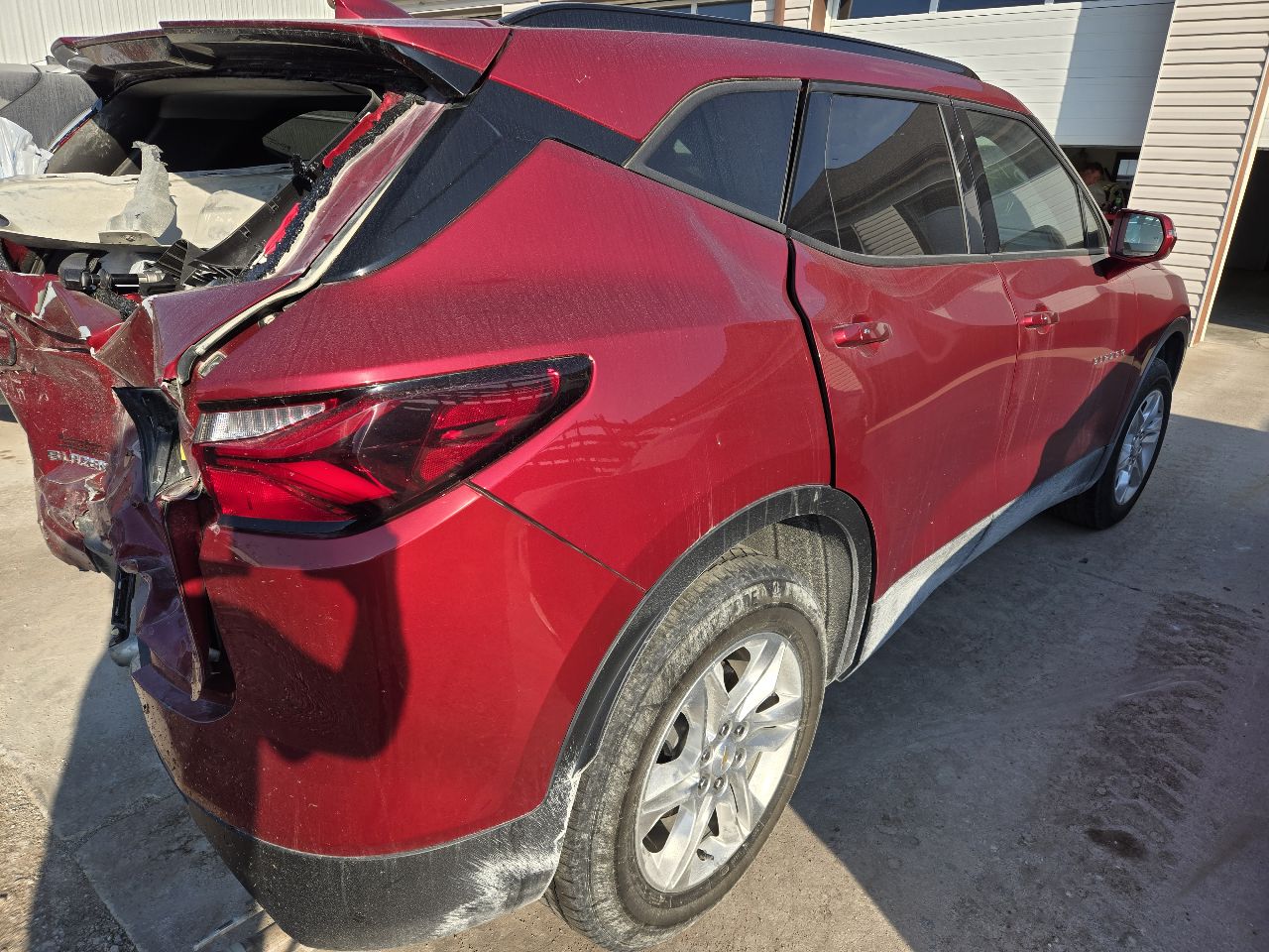 Vehicle/248240_04.jpg
