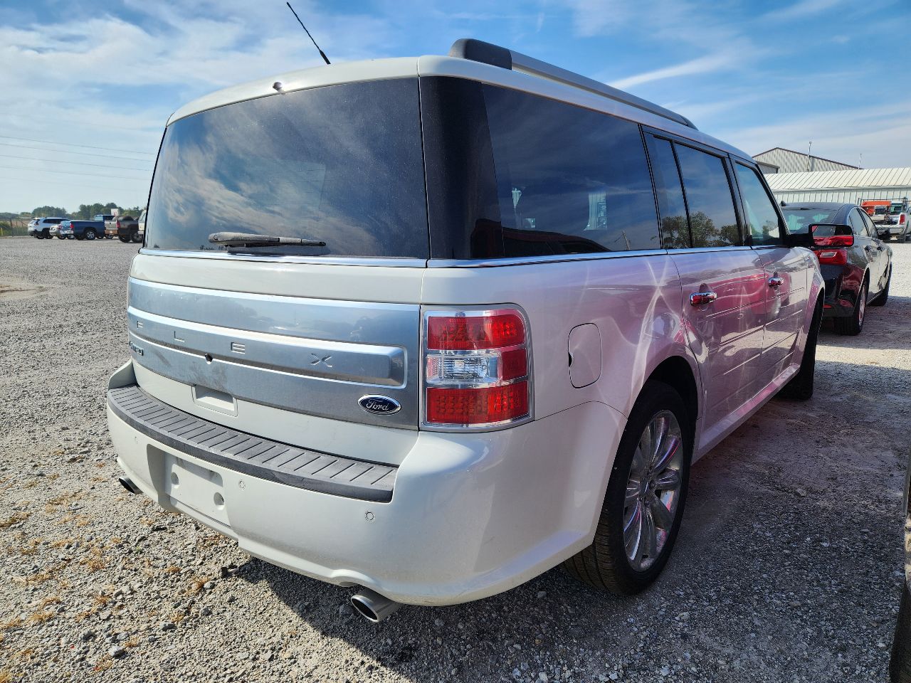 Vehicle/248353_03.jpg