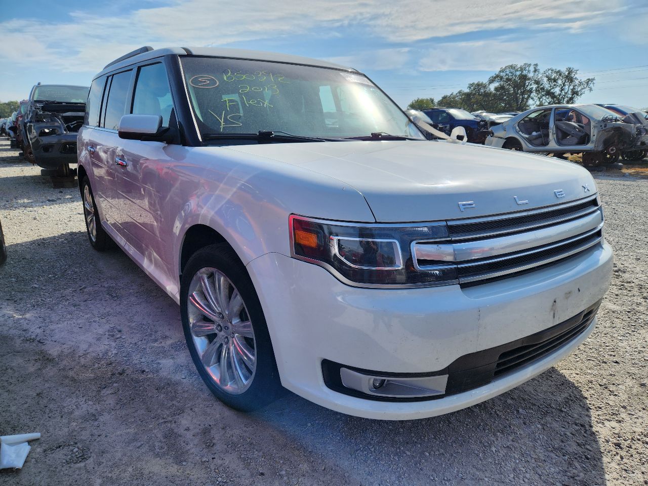 Vehicle/248353_04.jpg