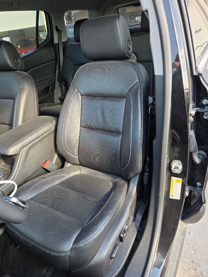 Vehicle/248364_12.jpg