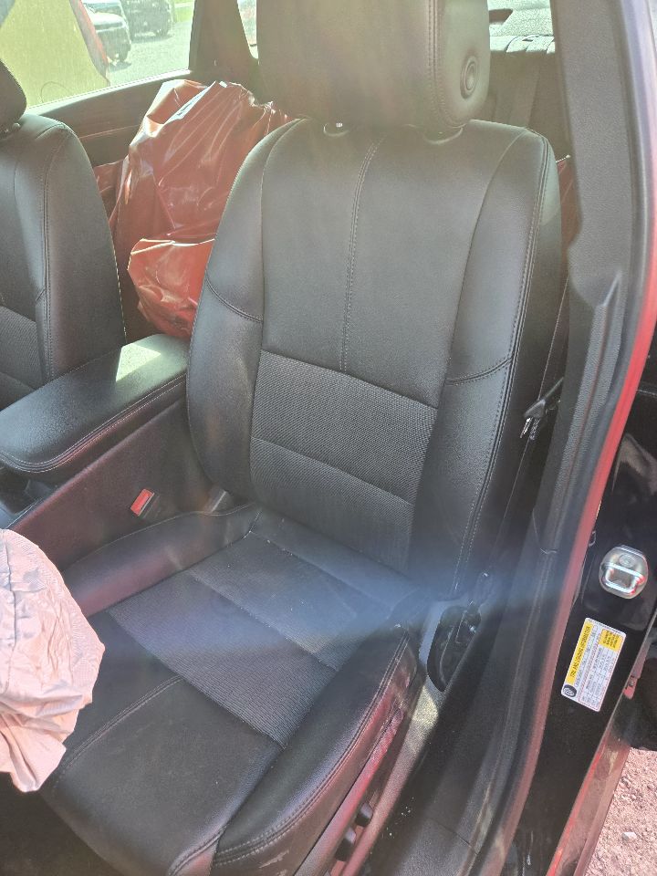 Vehicle/248384_12.jpg