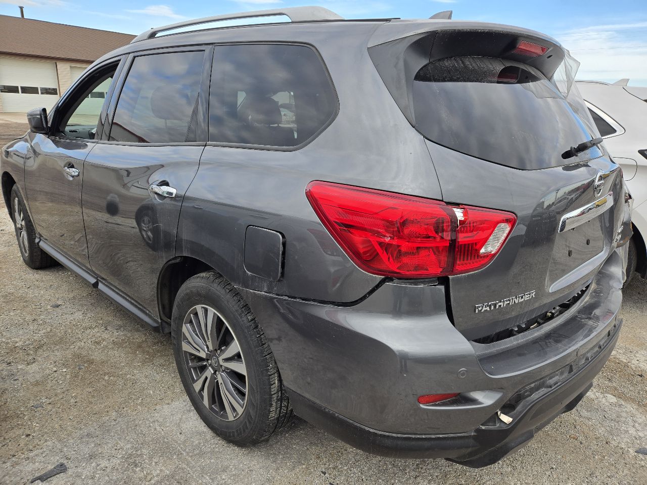 Vehicle/248462_03.jpg