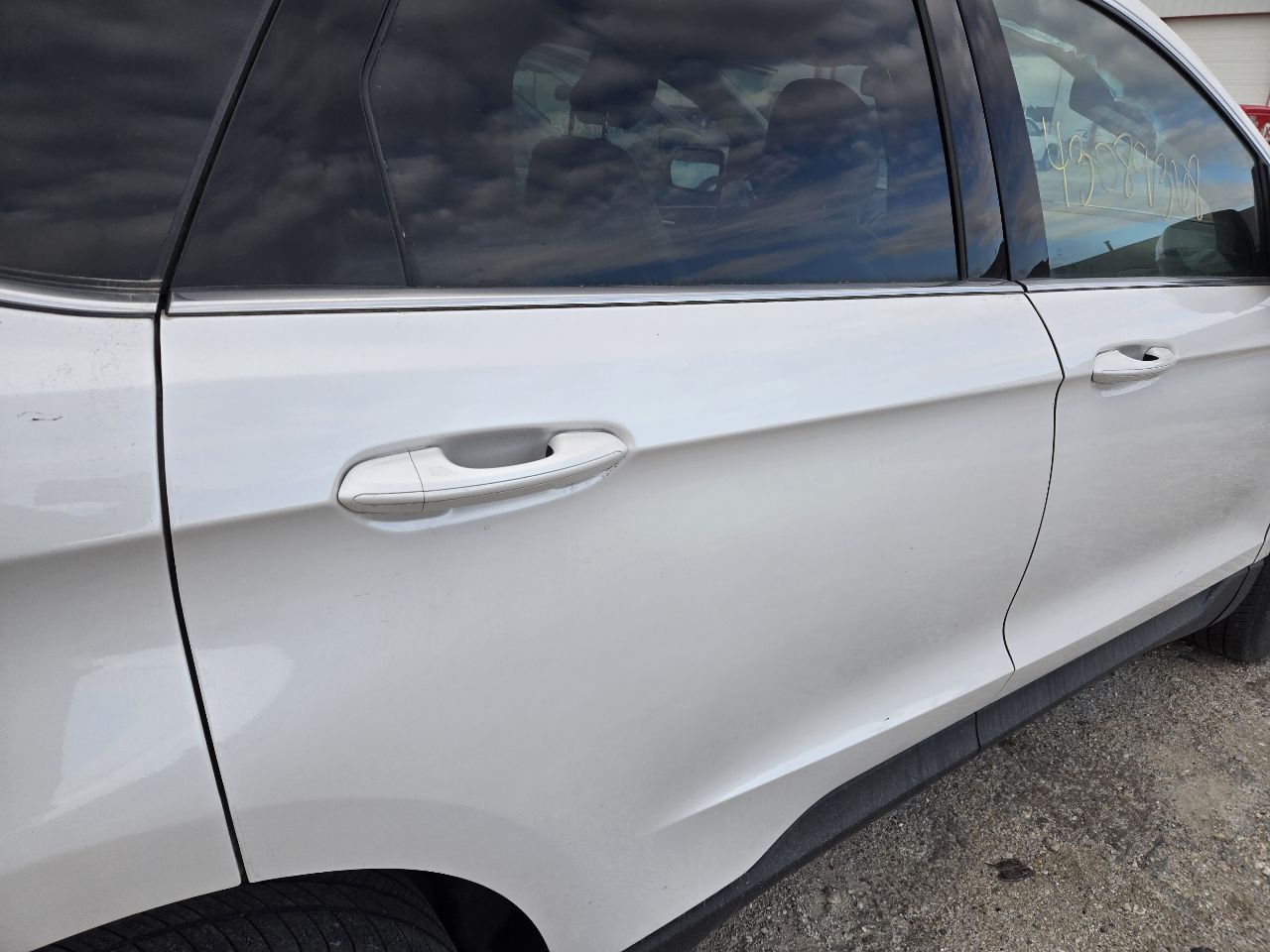 Vehicle/248466_07.jpg