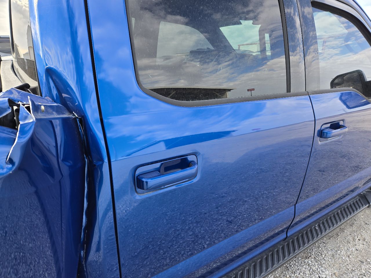 Vehicle/248588_07.jpg