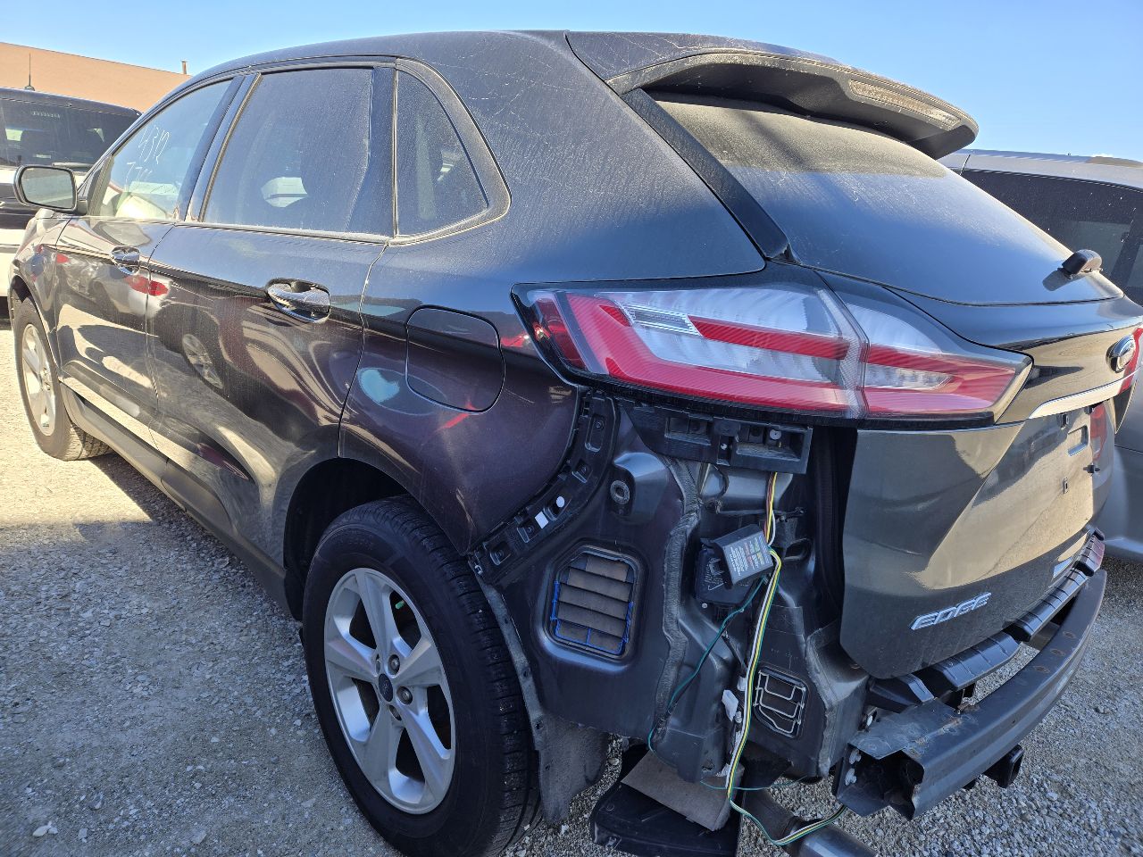 Vehicle/248603_03.jpg