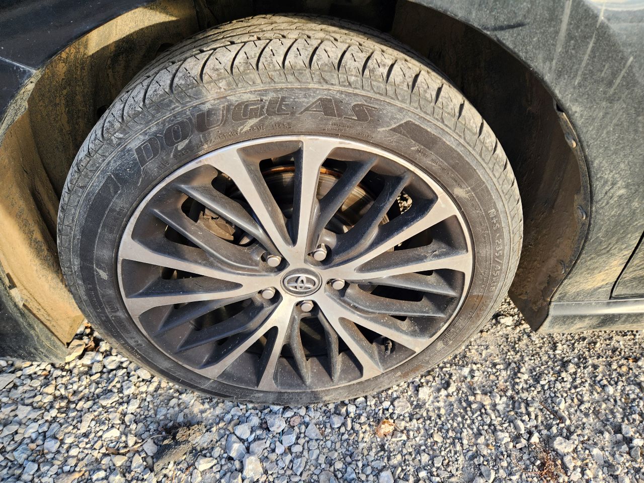 https://f005.backblazeb2.com/file/img-partshotlines-com/Inventory/EX441/Vehicle/248622_06.jpg