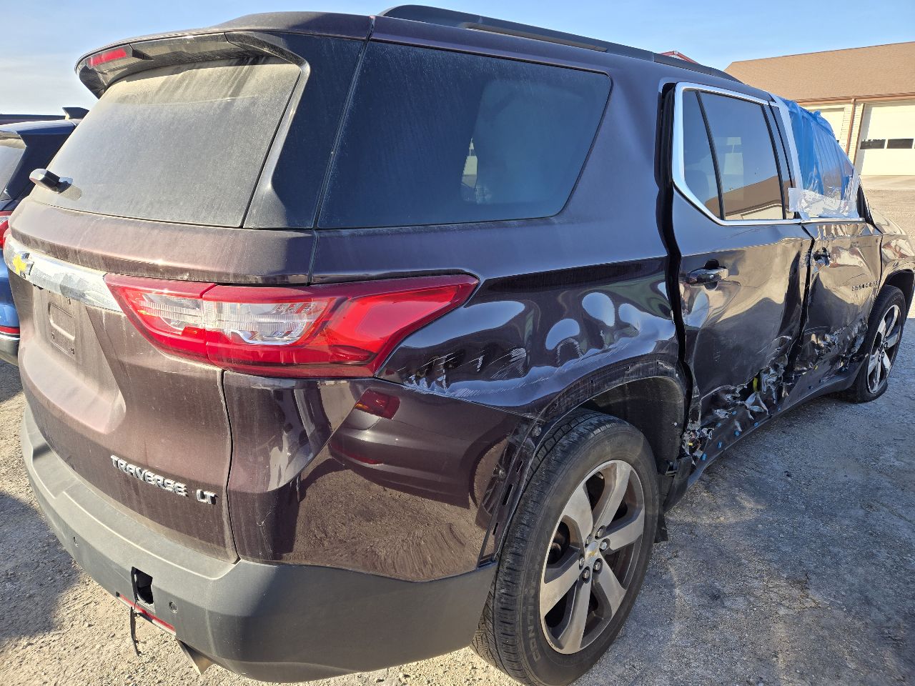https://f005.backblazeb2.com/file/img-partshotlines-com/Inventory/EX441/Vehicle/248671_04.jpg