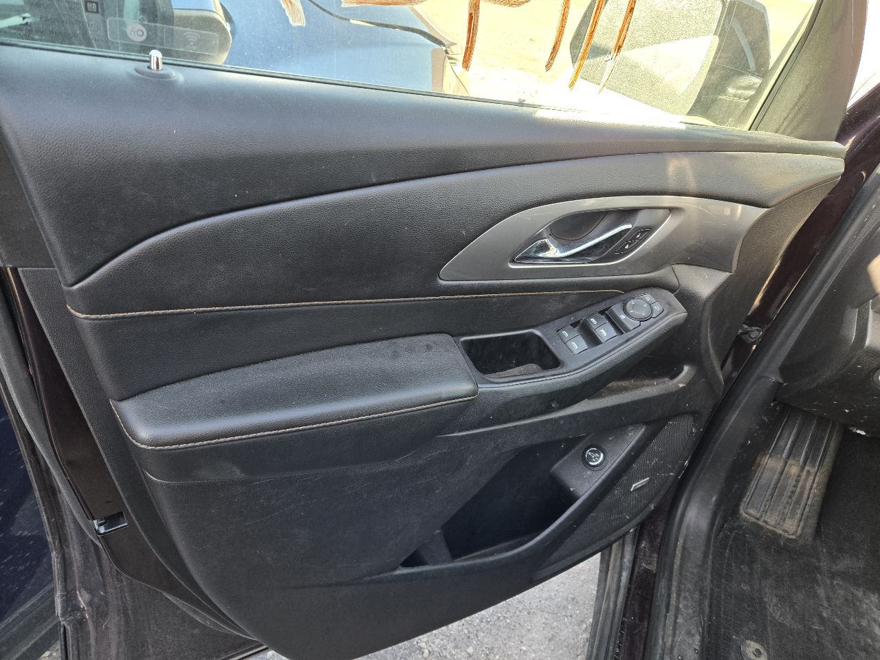 https://f005.backblazeb2.com/file/img-partshotlines-com/Inventory/EX441/Vehicle/248671_11.jpg