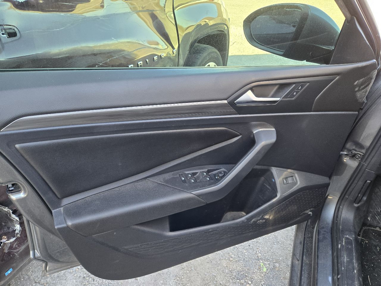 Vehicle/248674_10.jpg