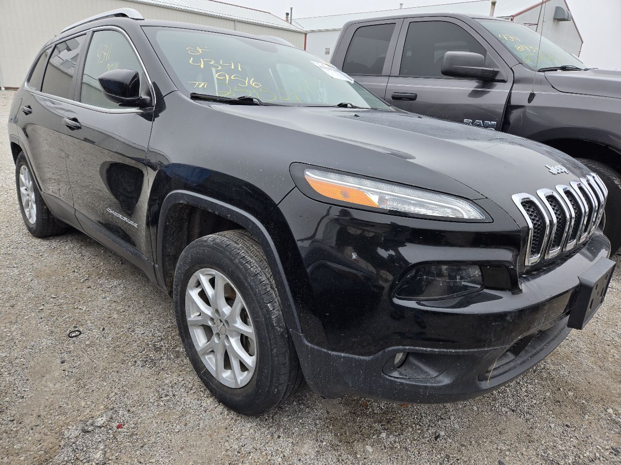 https://f005.backblazeb2.com/file/img-partshotlines-com/Inventory/EX441/Vehicle/248685_01.jpg
